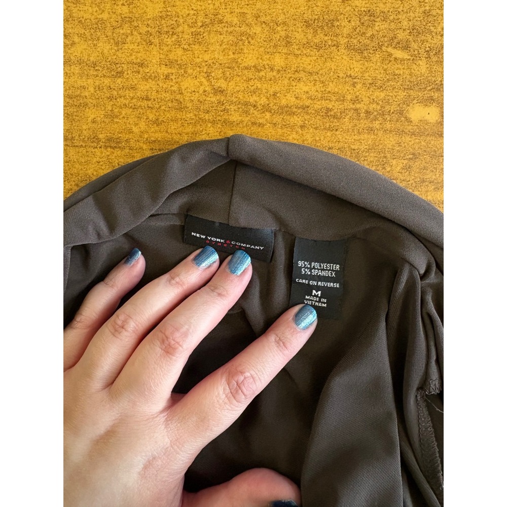 New York & Company Brown Sleeveless Draped Surplice Wrap Blouse Medium Office - Picture 4 of 6